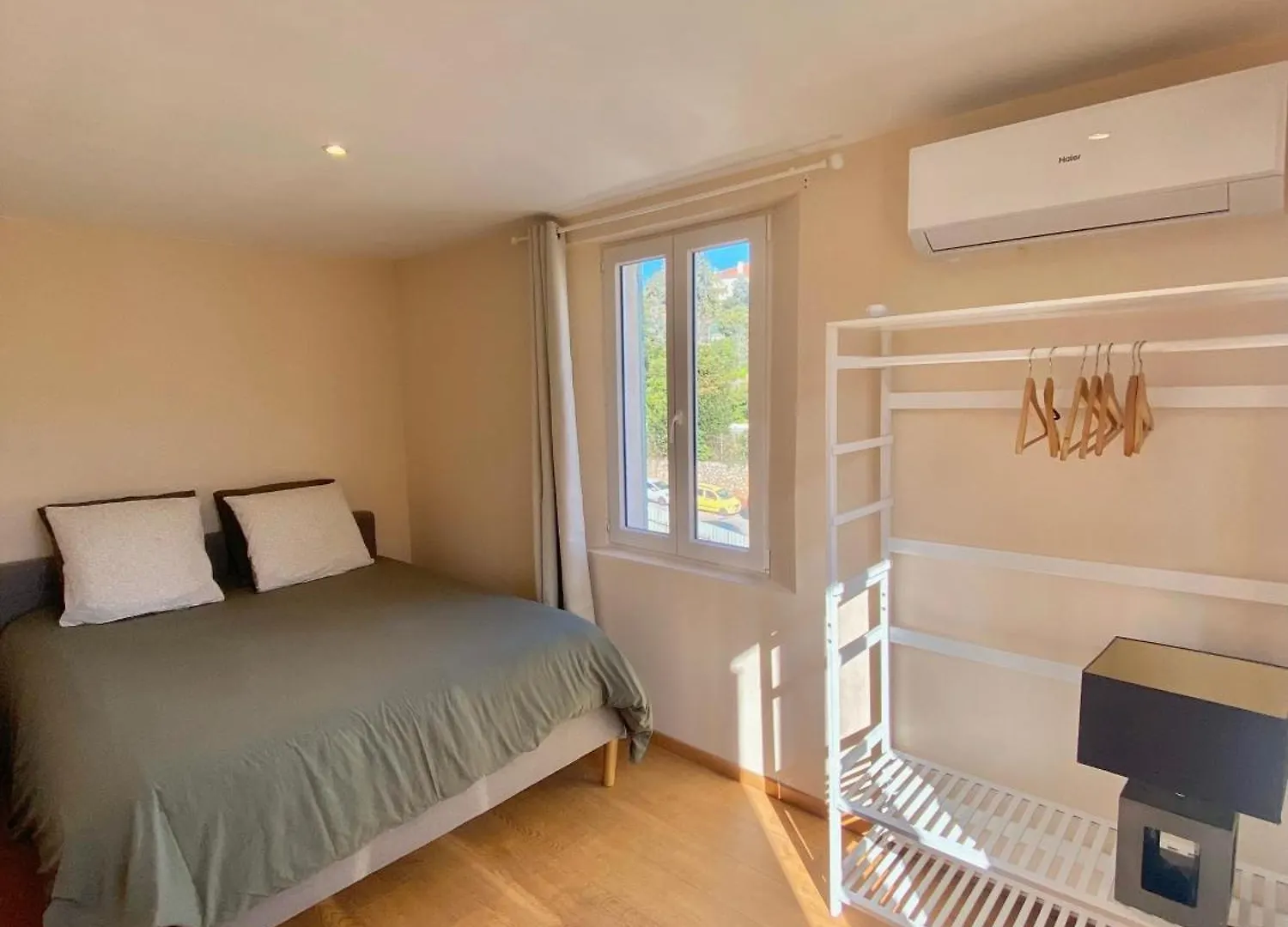 Great Flat! 10 Minute Walk From Train Station And Palais Apartment Cannes